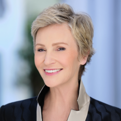 Jane Lynch 600x600